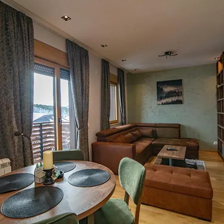 Djuric M45 Kalman Apartment *
